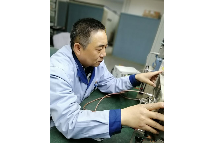 范乃成与师夫子科技 以科技赋能教育，用初心点亮未来